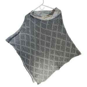 Chiaranente Gray Patterned Women's Sweater A15 Poncho